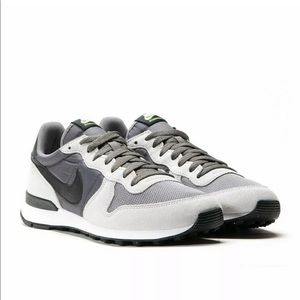 Nike Internationalist Men size 8